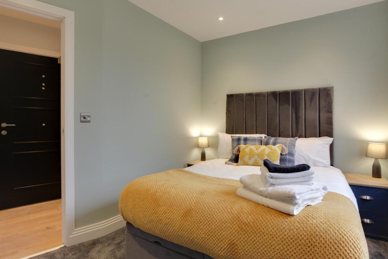 New London Life Executive Chelmsford
